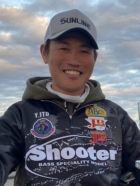 伊藤 康晴